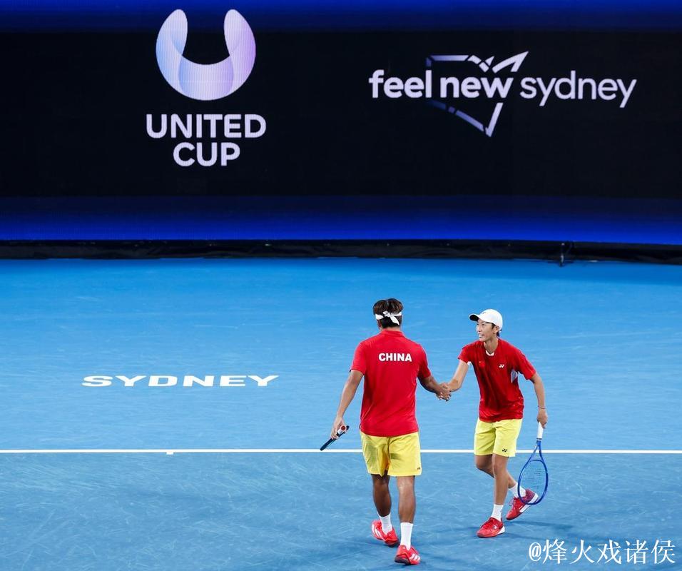 网球联合杯：中国队不敌加拿大队 小组赛一胜一负