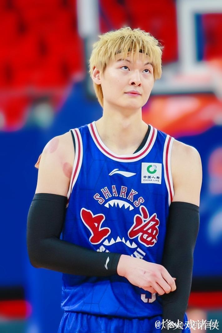 CBA夏联-王哲林21分上海胜福建 翁金郎23+7 CBA夏联-王哲林21分上海胜福建 翁金郎23+7